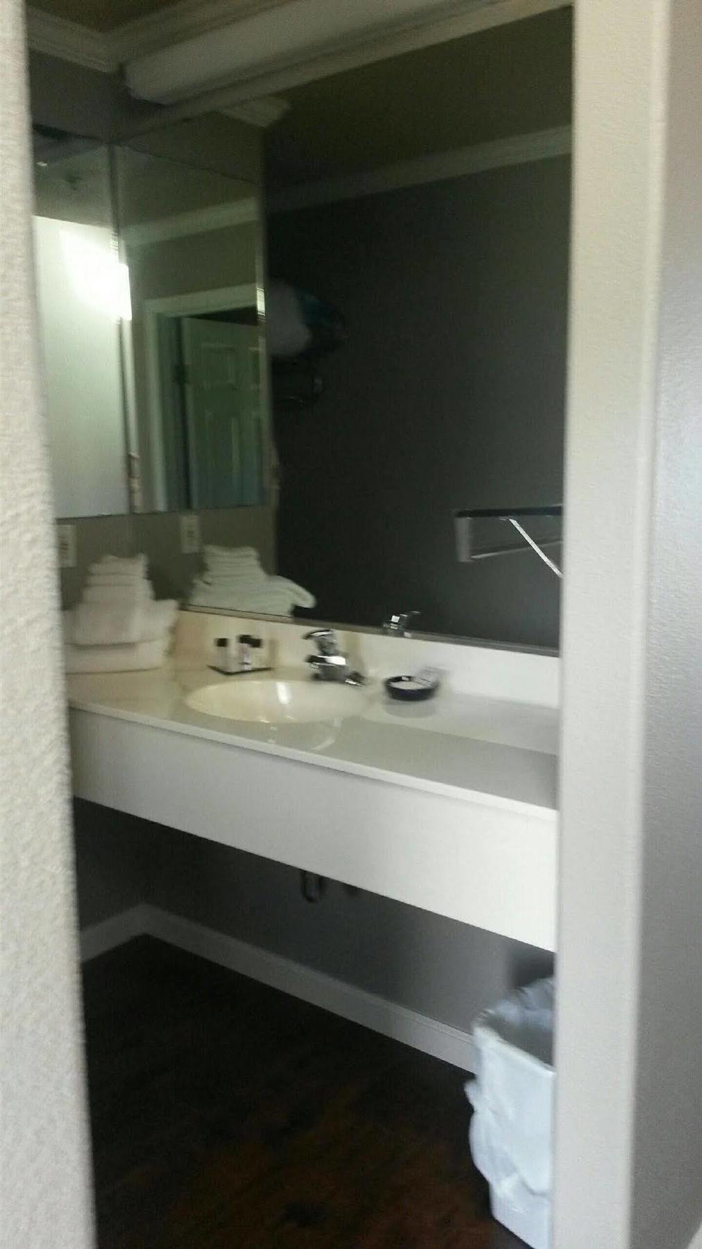 The Oceanfront 2* Shelter Cove