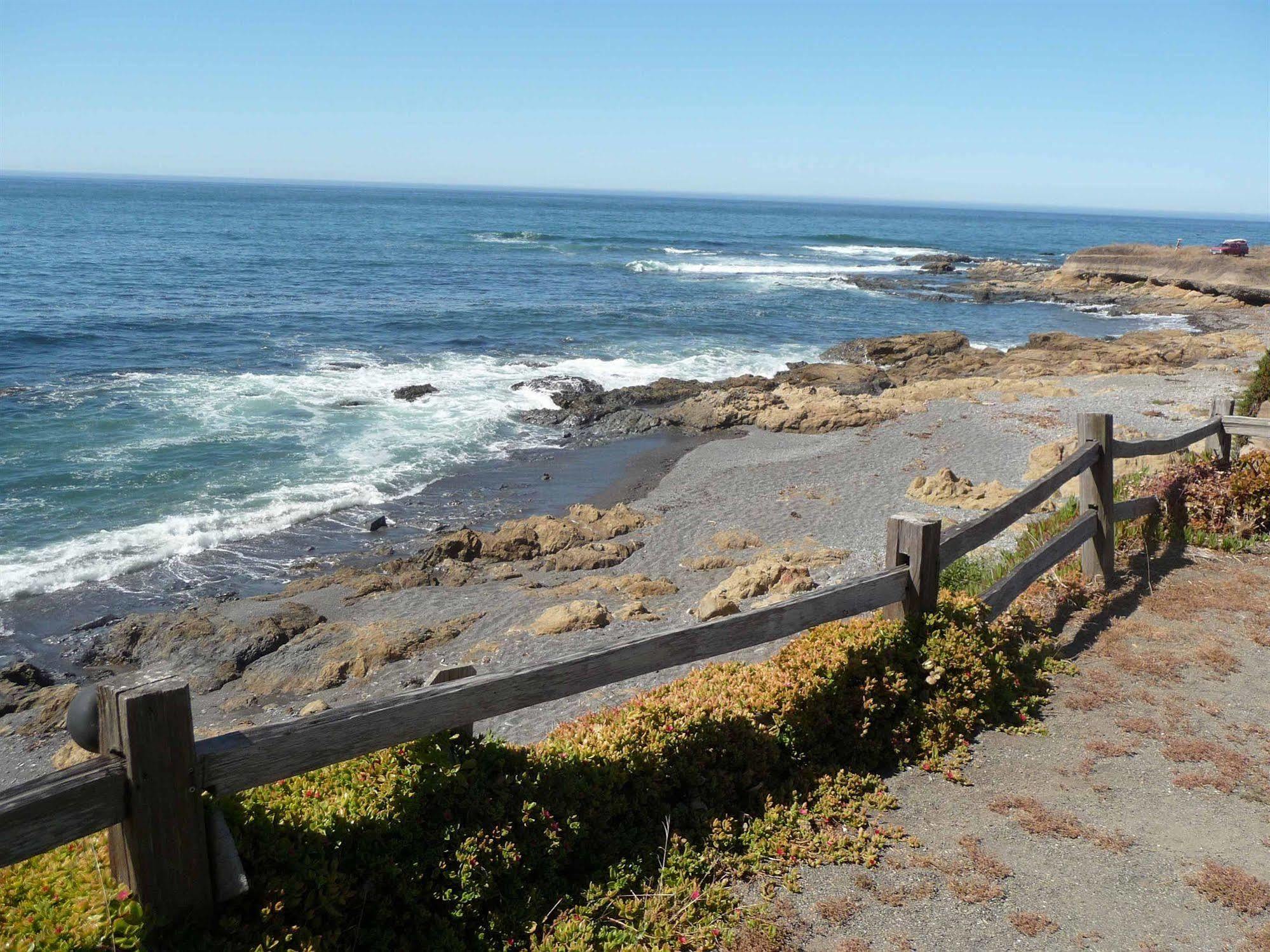 The Oceanfront 2* Shelter Cove
